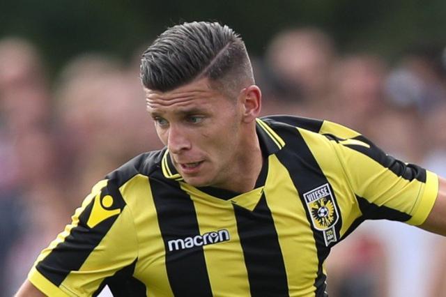 力求带领球 力求带领球