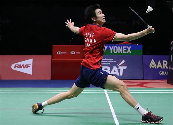 也凸显了他 也凸显了他