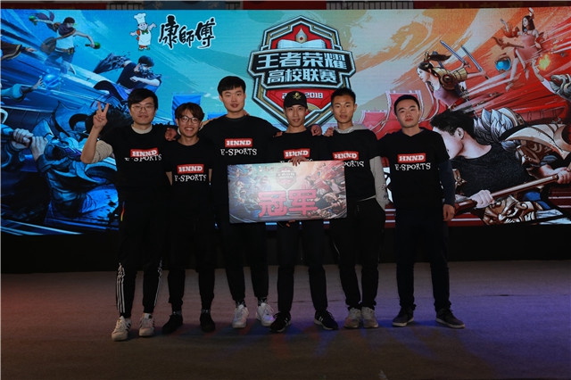 选一个名人做自己的双打搭档？郑钦文选德雷珀，阿尔卡拉斯选C罗.