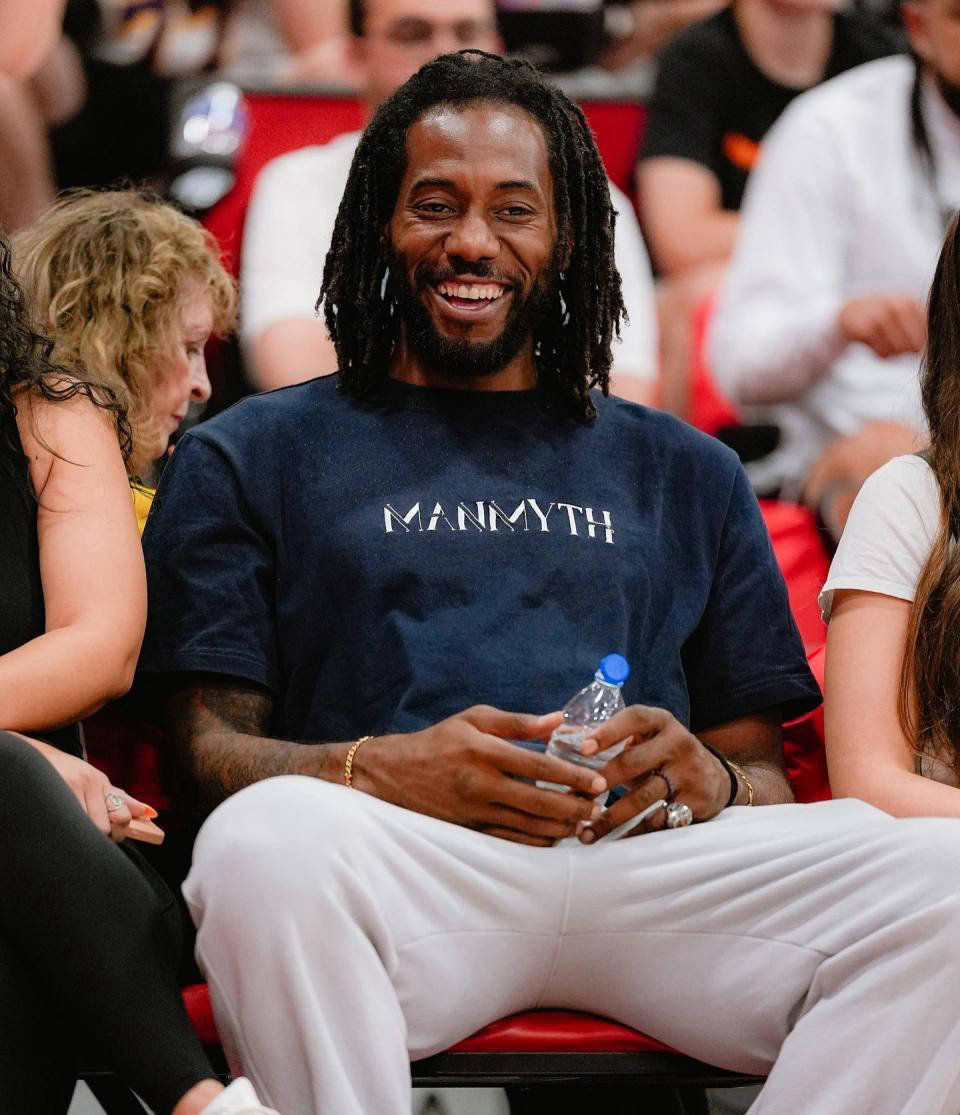 边喝一杯手 边喝一杯手