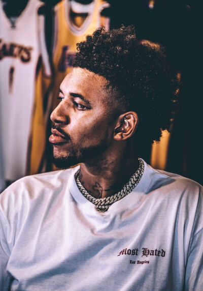 2025 赛季回顾：山本由伸在世界大赛第四战的 7 局三振表演获选年度最佳时刻